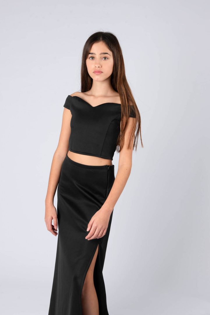 סטים וחליפות